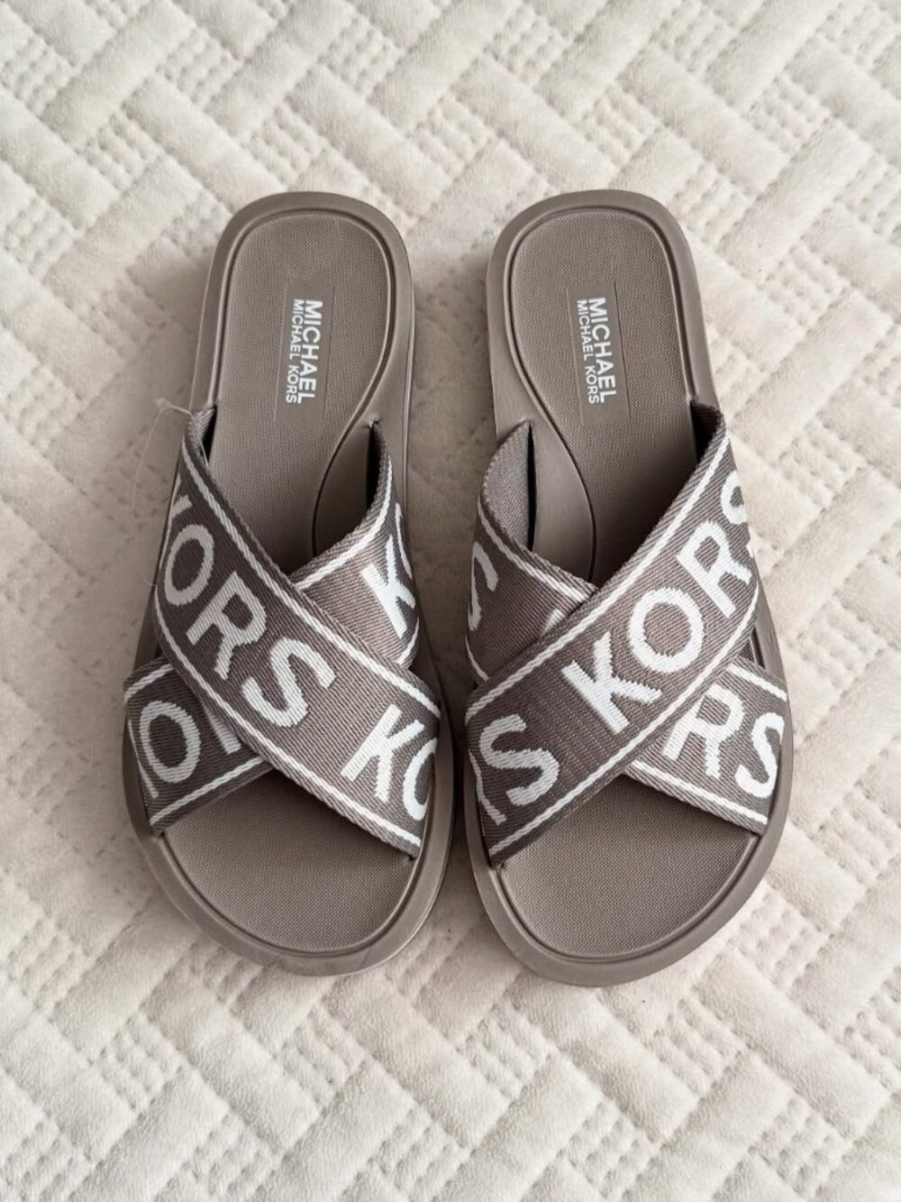 Michael kors sandals - Picture 1 of 1